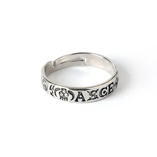 Anillo de One Piece - Tipografía de Ace &amp; Spade