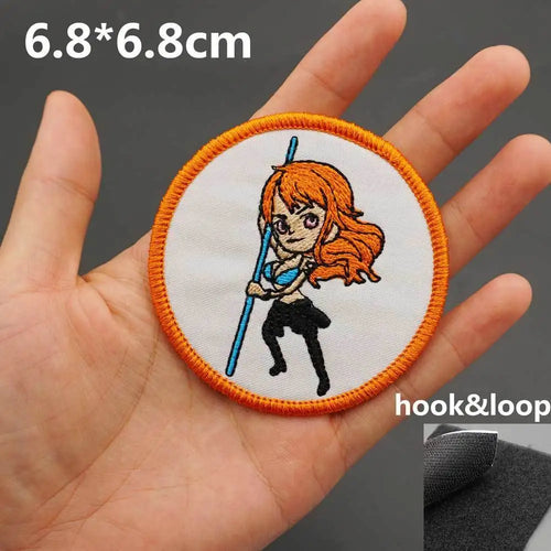 Toppa One Piece - Nami Chibi Style (cerchio arancione)
